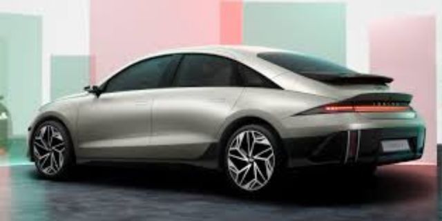 Lucid Air Pure